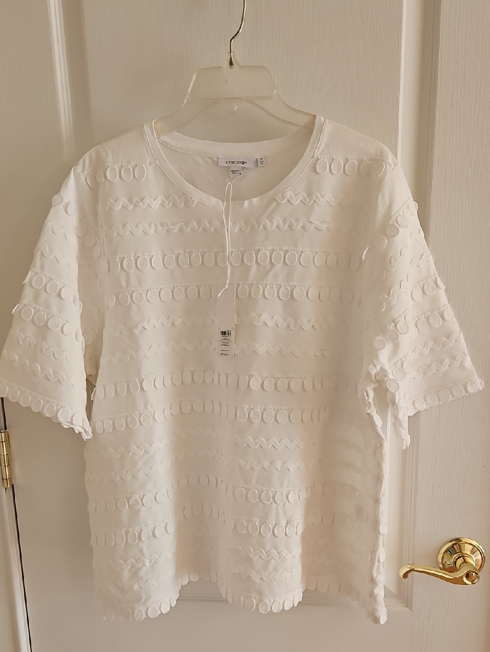 Chico's Alabaster Knit Trim Detail Tee